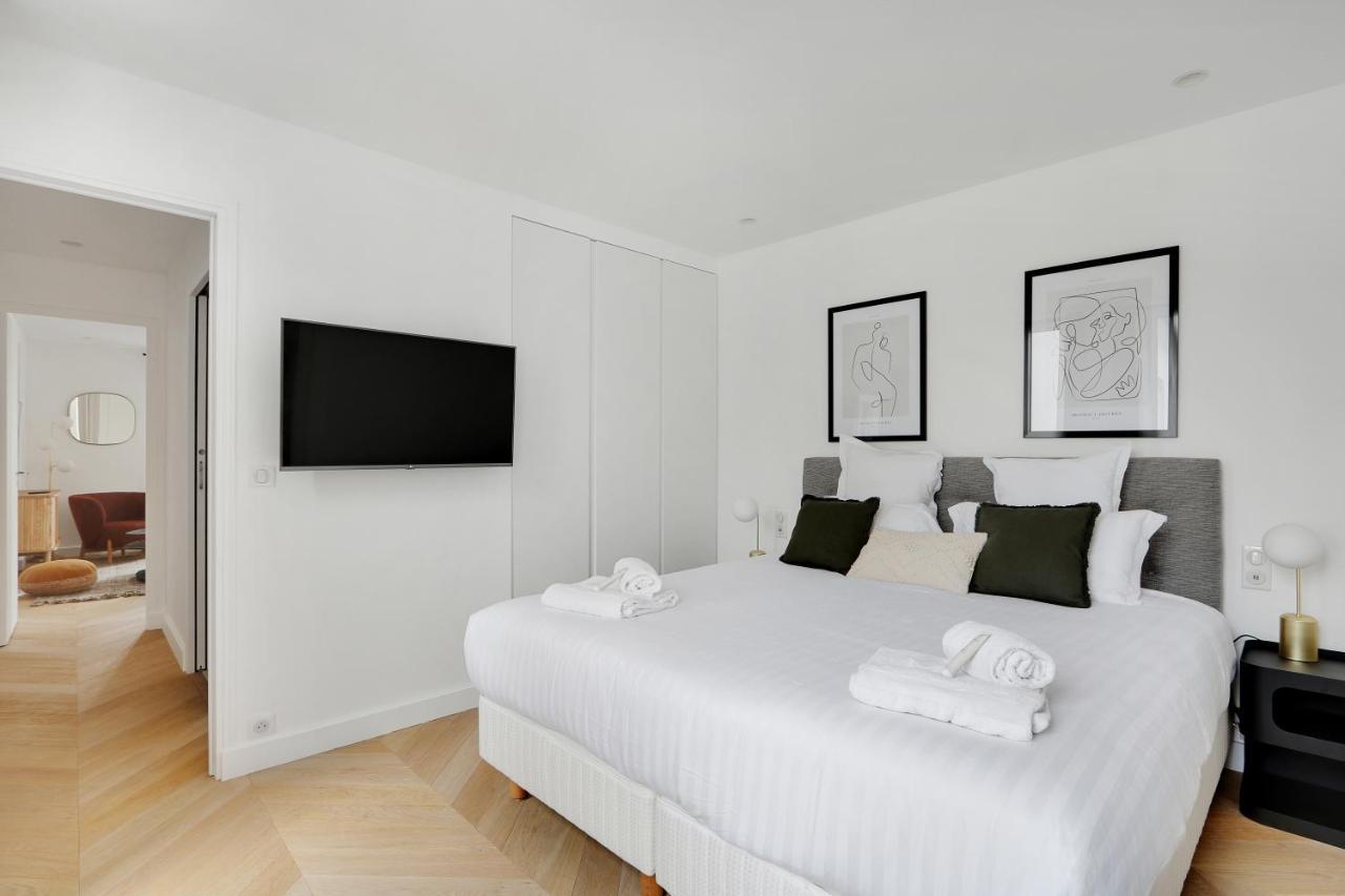 Pick A Flat'S Apartment On Place Du Tertre Paris Exteriör bild